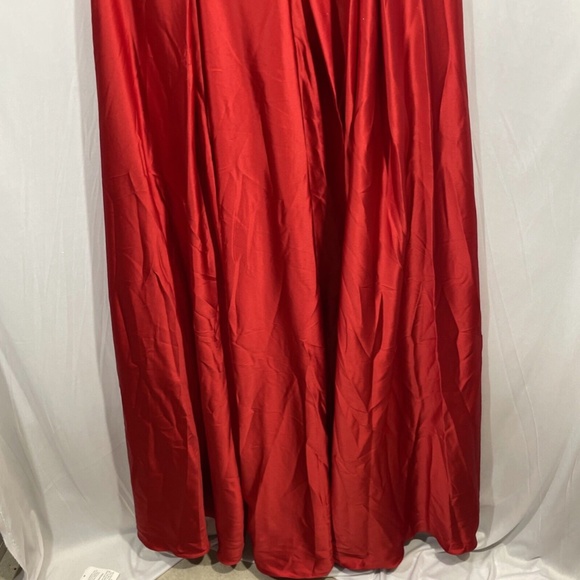 $398 IEENA Mac Duggal [ 14 ] Puff Sleeve Satin A-Line Gown in‎ Red - Picture 14 of 16